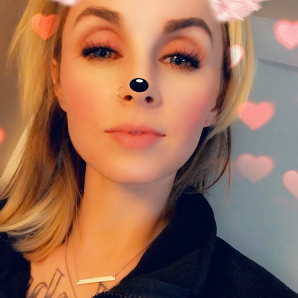 Meet your Posher, Sara - Picture 2 of 5